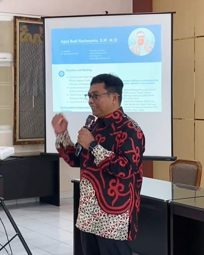 
					Dimas Diajeng Jogja 2025 tunjukkan kreativitas generasi muda untuk pariwisata DIY yang berkelanjutan dengan semangat Greget Rumaket Sinudarsana. foto: Ist