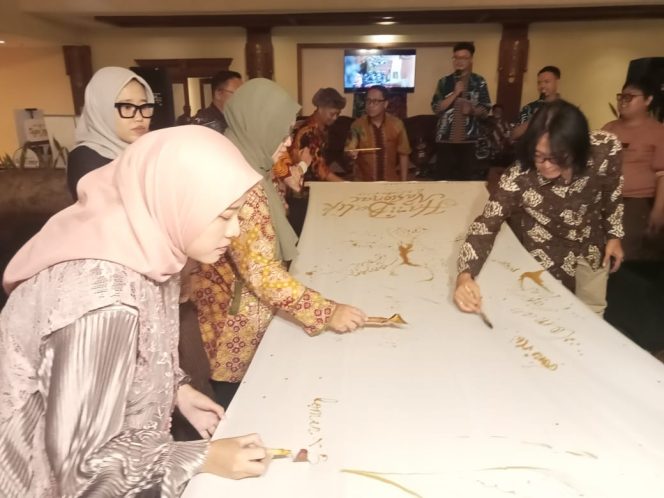 
					Hari Batik Loman Park Hotel Hardirkan Nuansa Wellness dan Edukasi Membatik Langasung